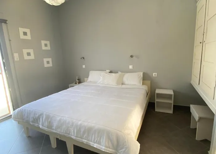 Nikolas Daire Masouri